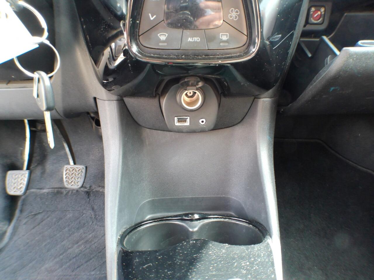 Peugeot 108 1.0 e-VTi Blue L. Ex