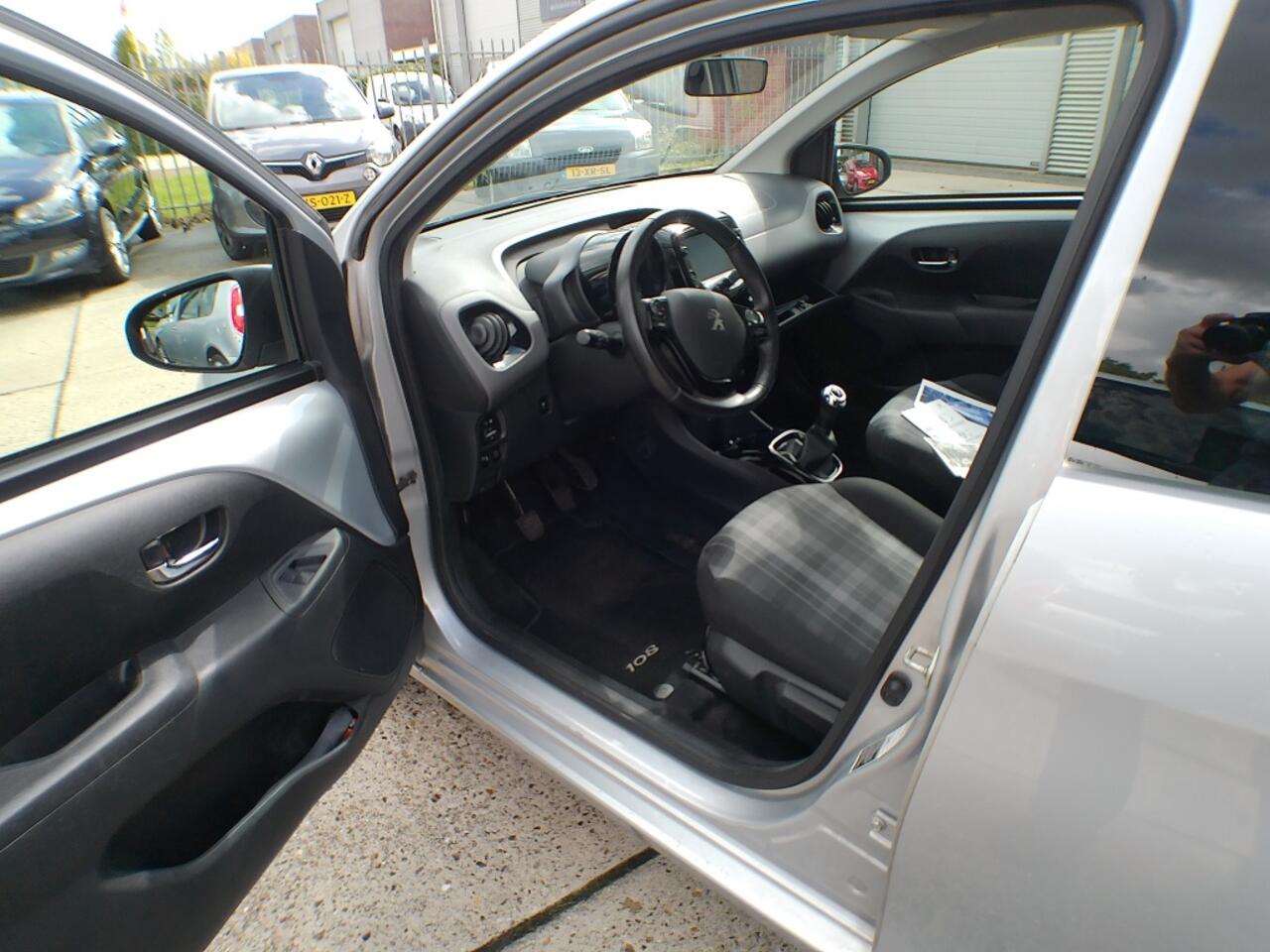 Peugeot 108 1.0 e-VTi Blue L. Ex