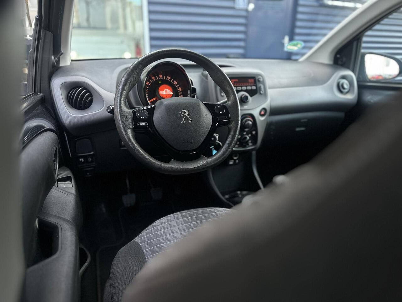 Peugeot 108 1.0 e-VTi Active | 5Deurs | DAB+ | Elektrische ramen | Bluetooth | Isofix |
