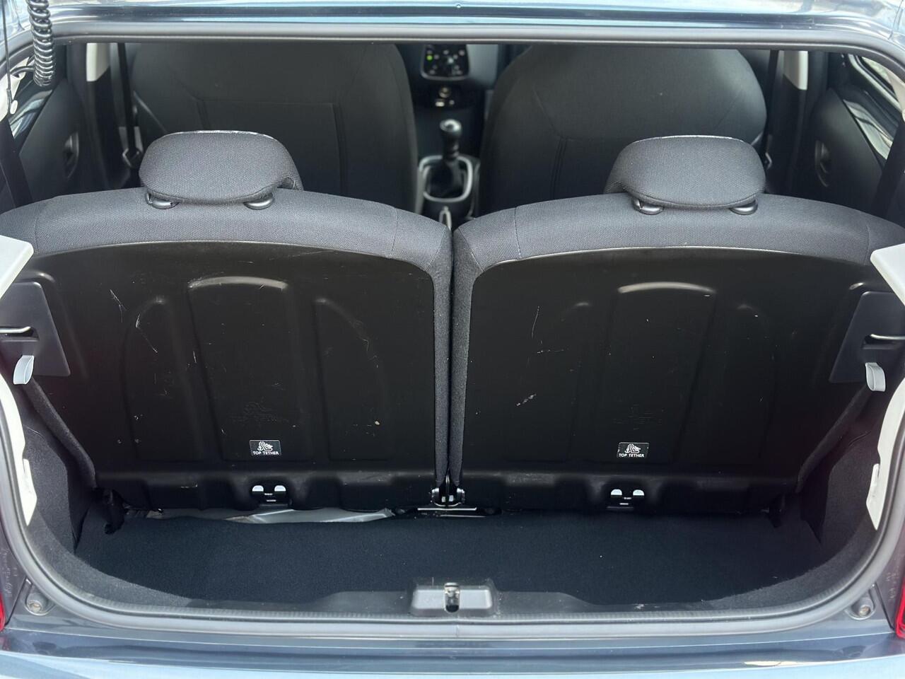 Peugeot 108 1.0 e-VTi Active | 5Deurs | DAB+ | Elektrische ramen | Bluetooth | Isofix |