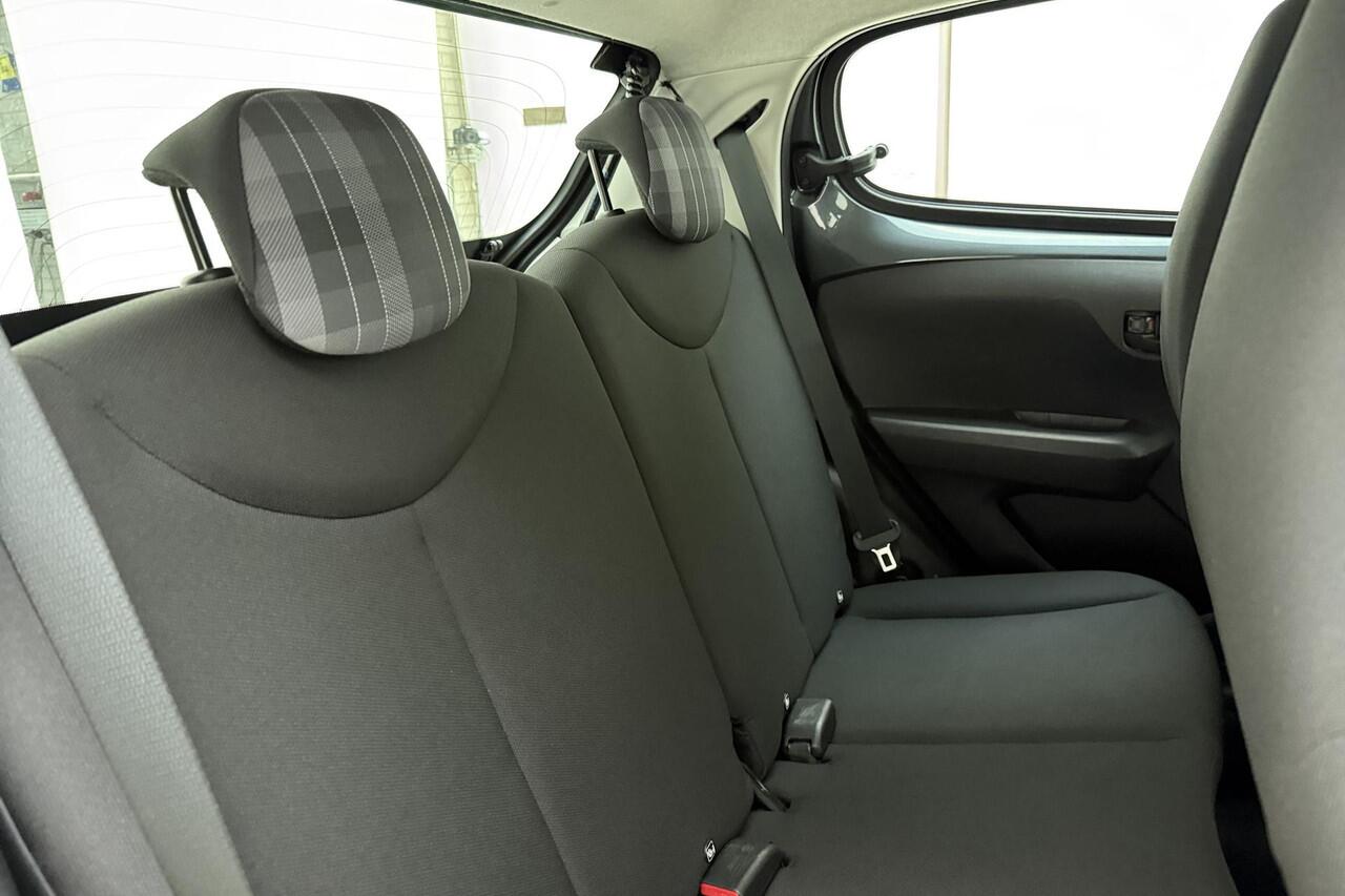 Peugeot 108 1.0 e-VTi Active | 5-Deurs | Airco | DAB+ | Elektrische Ramen Voor | Centrale Deurvergrendeling | Bluetooth | Multifunctioneel Stuurwiel | USB