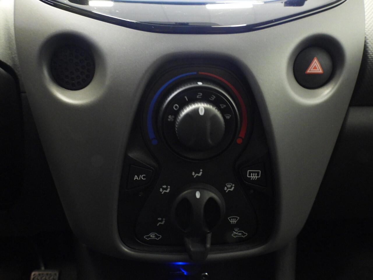 Peugeot 108 1.0 e-VTi Techno Dynamic NAVI-APP/CAMERA/AIRCO/BLUETOOTH!