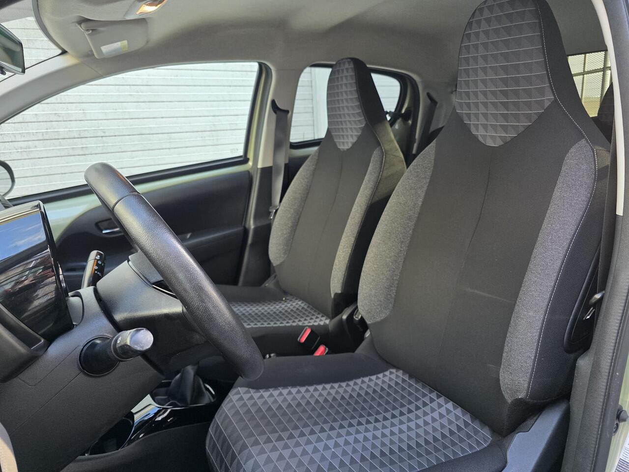 Peugeot 108 5-deurs Allure 1.0 e-VTi 72pk | CLIMA | LM-VELGEN | CAMERA | APPLE CARPLAY / ANDROID AUTO |