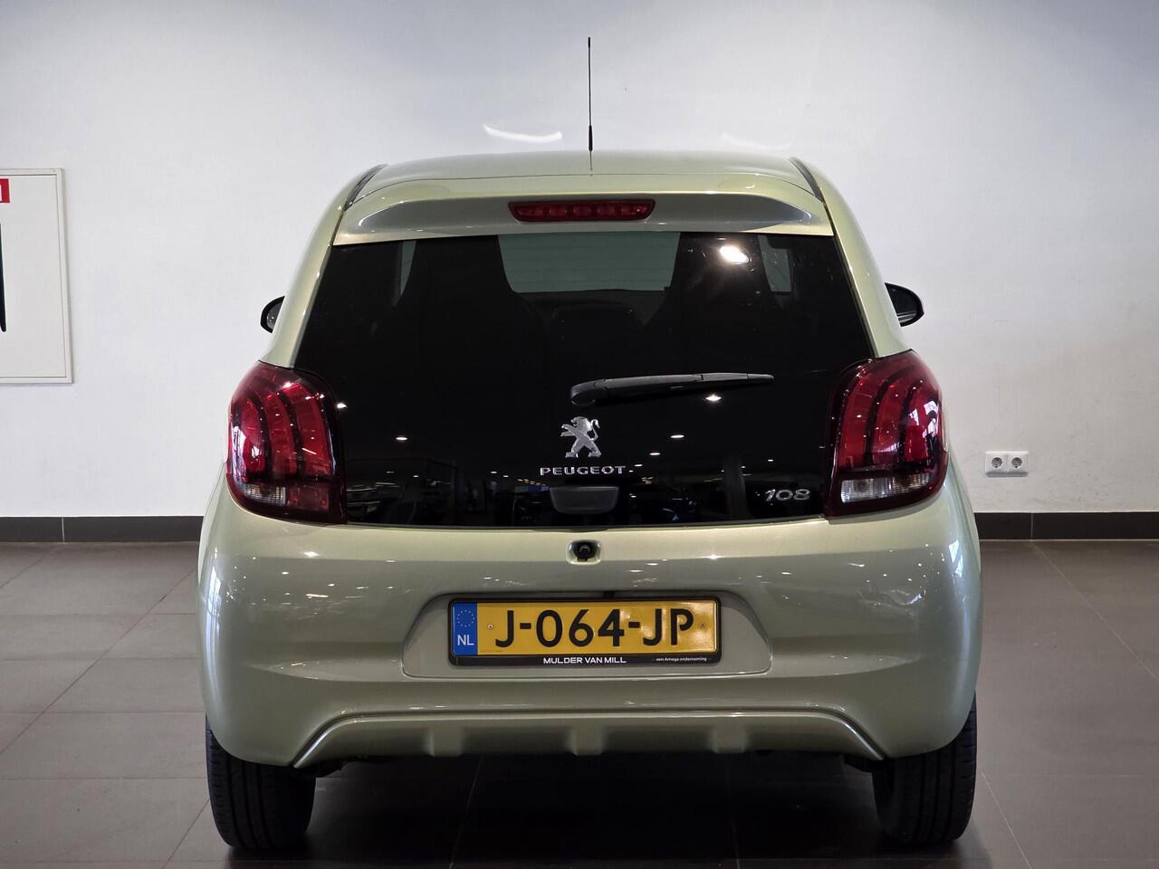 Peugeot 108 5-deurs Allure 1.0 e-VTi 72pk | CLIMA | LM-VELGEN | CAMERA | APPLE CARPLAY / ANDROID AUTO |