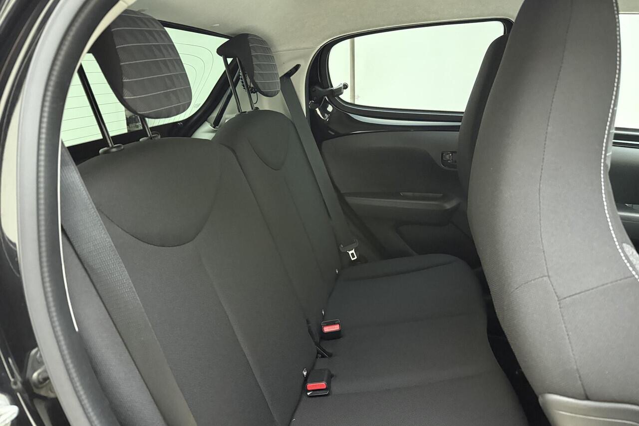 Peugeot 108 1.0 e-VTi Active 72 PK | Handgeschakeld | 5-deurs | Touchscreen | Airco | Getinte ramen | Radio | Bluetooth | AUX | USB | 1e eigenaar | Dealer onderhouden