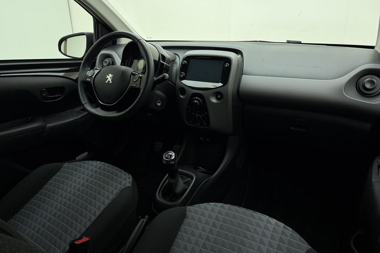 Peugeot 108 1.0 e-VTi Active 72 PK | Handgeschakeld | 5-deurs | Touchscreen | Airco | Getinte ramen | Radio | Bluetooth | AUX | USB | 1e eigenaar | Dealer onderhouden