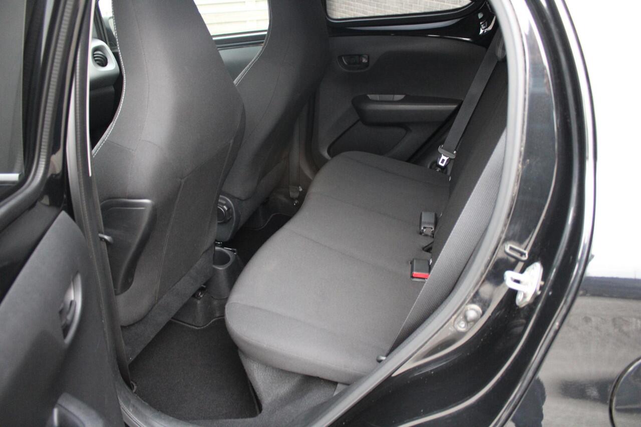 Peugeot 108 1.0 e-VTi Active Airco, Elektr. Ramen voor, Bluetooth telefoonvoorbereiding, TomTom Navigatie