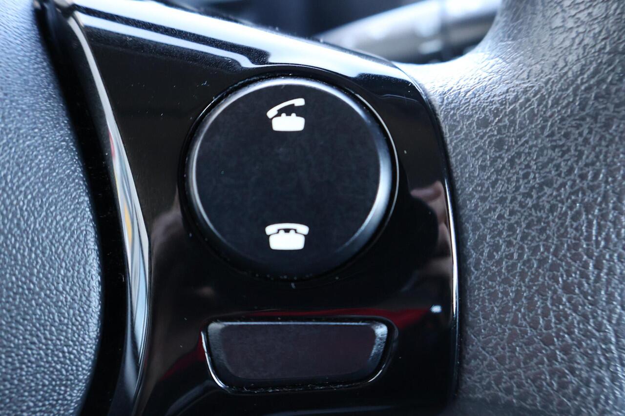 Peugeot 108 1.0 e-VTi Active 1e Eigenaar | Volledig Onderh | NAP | BTW | Airco | Bluetooth | LED | Elek Ramen | Premium Pack | Start/Stop | Hill-Hold