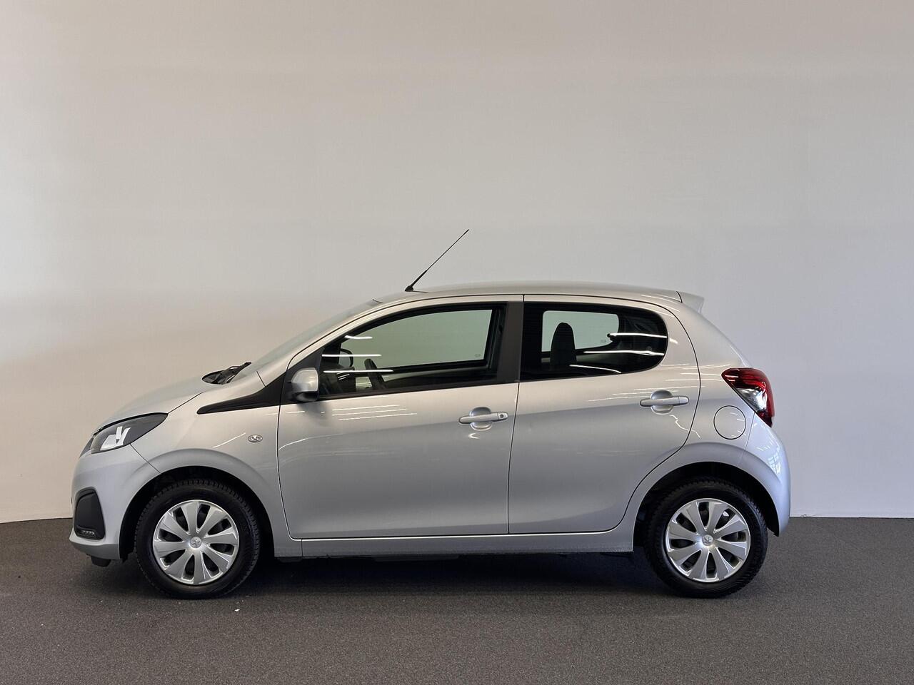 Peugeot 108 1.0 e-VTi Active Airco Caplay Navi Achteruitrijcamera Leder MF Stuurwiel