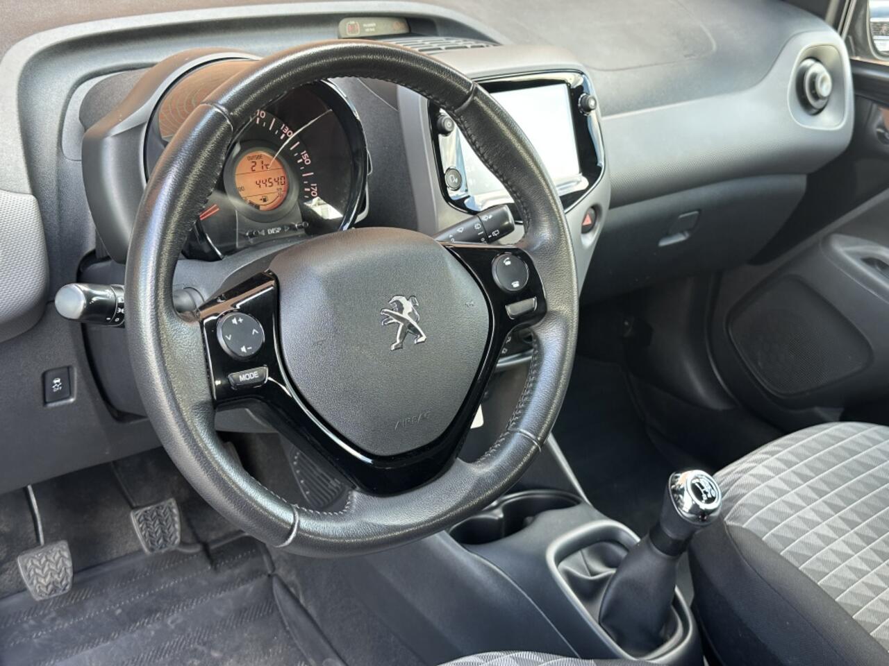 Peugeot 108 Peugeot 108 1.0 e-VTi Active Pack Techno Vive la Vie!