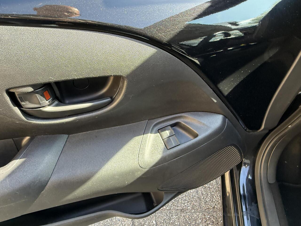 Peugeot 108 1.0 e-VTi Active / Airco/ Bluetooth/ Elektrische ramen/ Led