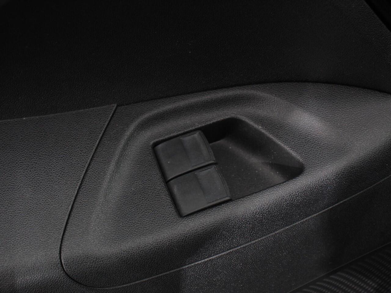 Peugeot 108 1.0 e-VTi Active | Airco | Bluetooth | Led | DAB | 5 deurs