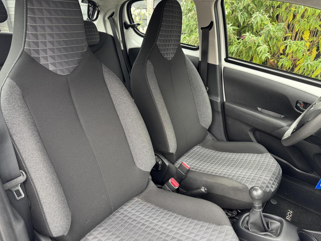 Peugeot 108 Active 1.0 e-VTi 72PK Airco, Bluetooth, Elektrische Ramen, Led Dagrijverlichting, Centrale Deurvergrendeling