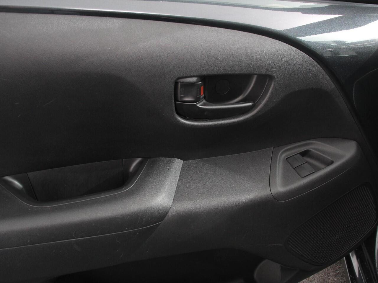 Peugeot 108 1.0 e-VTi Active Airco Bluetooth Led DAB 5 deurs