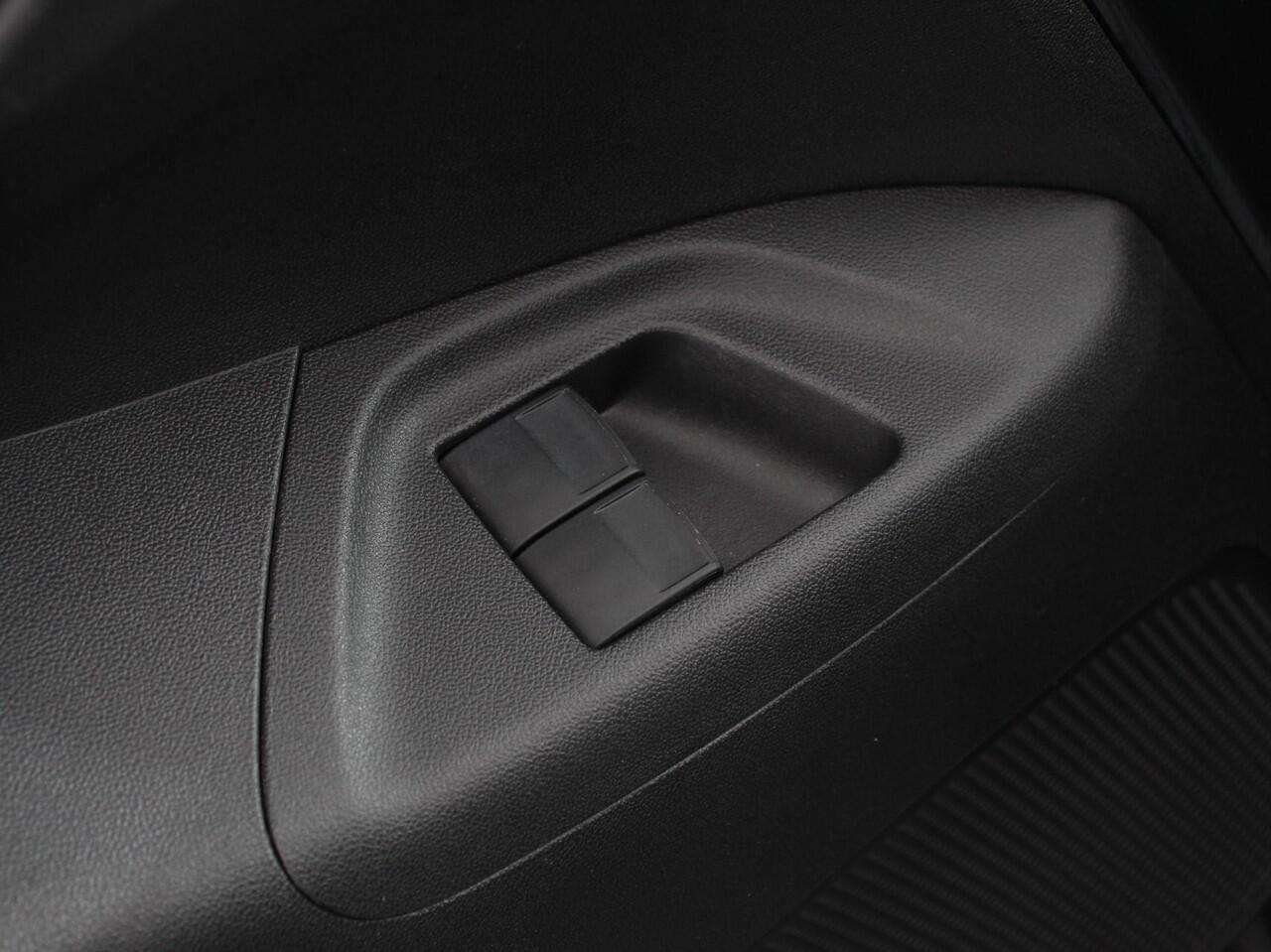 Peugeot 108 1.0 e-VTi Active Airco Bluetooth Led DAB 5 deurs