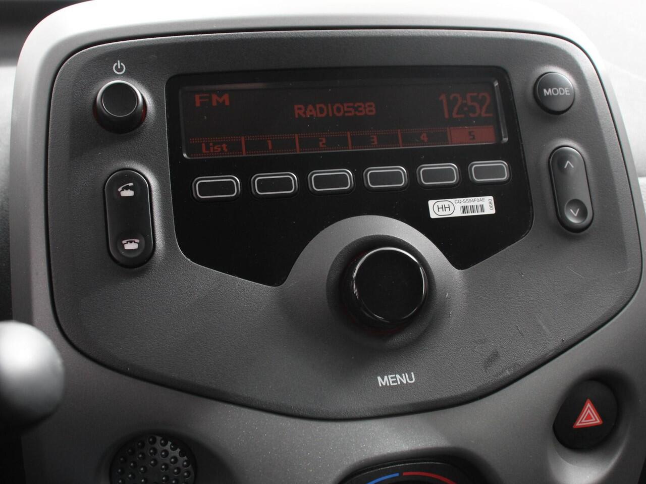 Peugeot 108 1.0 e-VTi Active Airco Bluetooth Led DAB 5 deurs