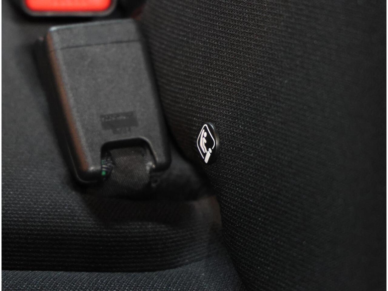 Peugeot 108 1.0 e-VTi Active | 1ste eigenaar | Airco | Bluetooth | LED | Start/Stop Systeem | Buitenspiegels elektrisch verstel -en verwarmbaar | Isofix |