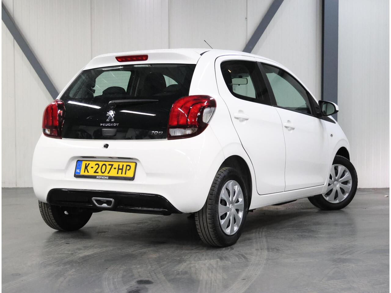 Peugeot 108 1.0 e-VTi Active | 1ste eigenaar | Airco | Bluetooth | LED | Start/Stop Systeem | Buitenspiegels elektrisch verstel -en verwarmbaar | Isofix |