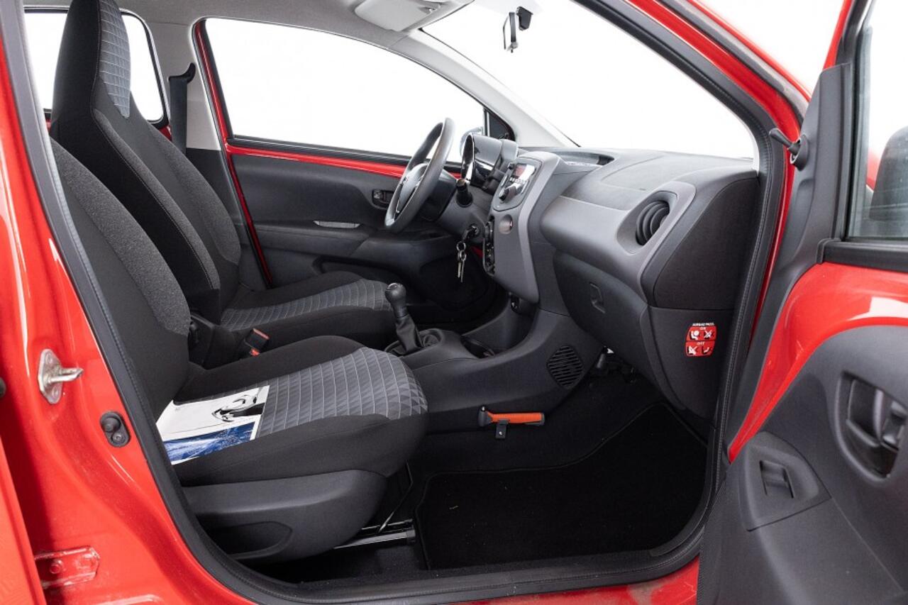 Peugeot 108 1.0 e-VTi Active 5-drs | AIRCO | BLUETOOTH ? 1e Eigenaar