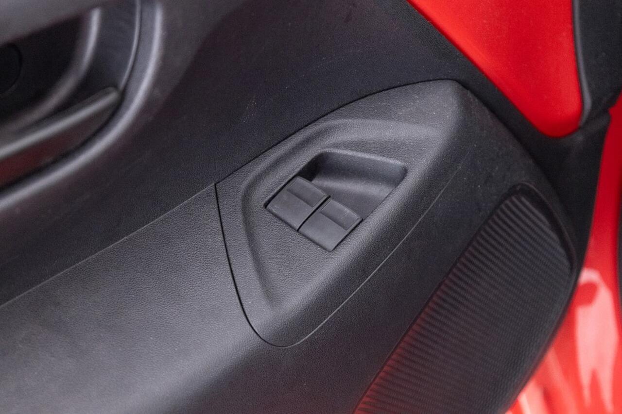 Peugeot 108 1.0 e-VTi Active 5-drs | AIRCO | BLUETOOTH ? 1e Eigenaar