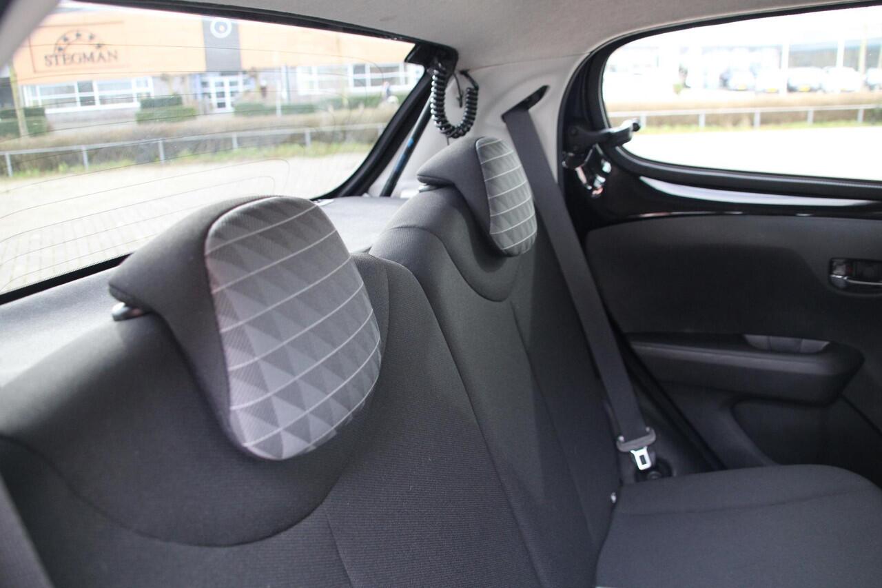 Peugeot 108 1.0 e-VTi Allure 5-drs Airco/ECC Camera Carplay 1e eigenaar
