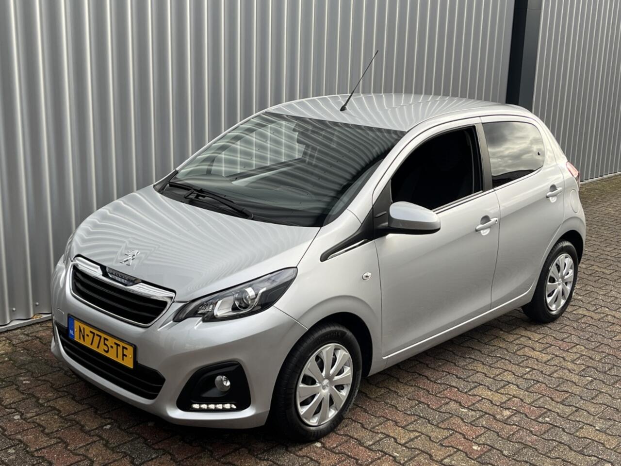 Peugeot 108 1.0 e-VTi Active | Pack Dynamic | Airconditioning | Bluetooth