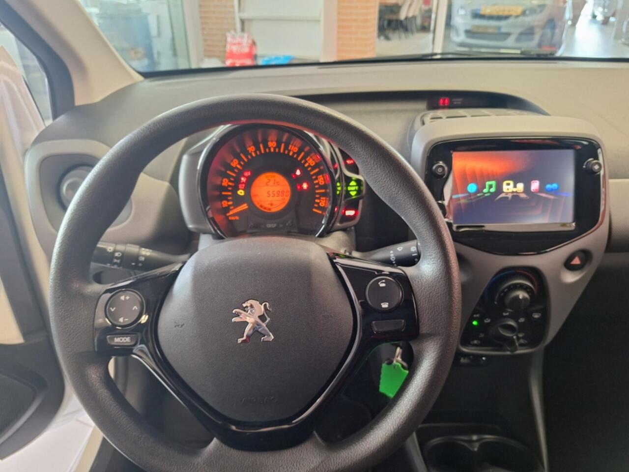 Peugeot 108 1.0 e-VTi Active, groot scherm, a.camera, airco