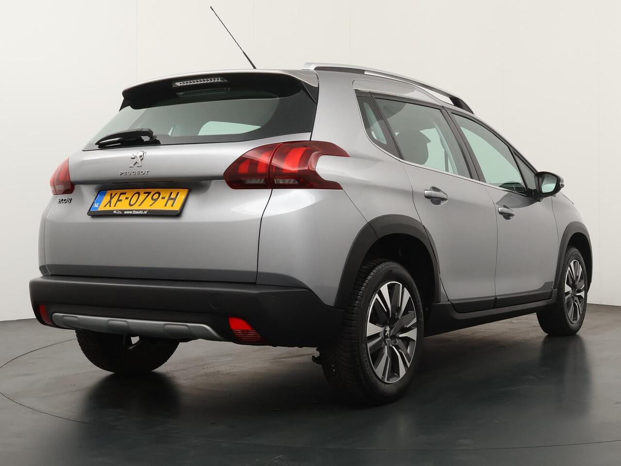 Peugeot 2008 1.2 110pk PureTech Allure - Apple Carplay & Android Auto - Parkeersensoren Achter - Cruise Control - Airco