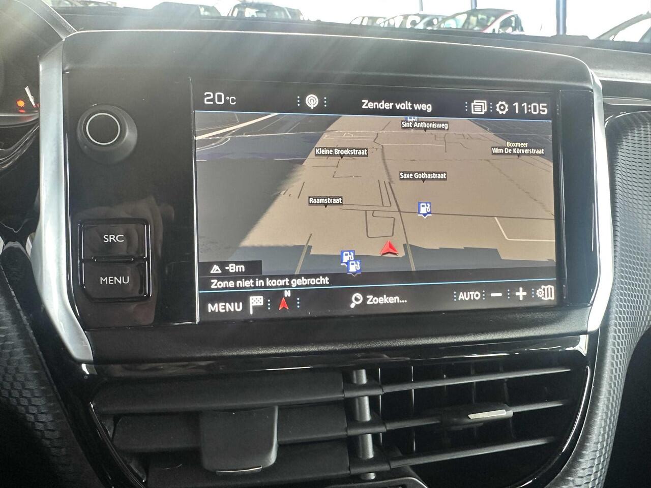 Peugeot 2008 1.2 PureTech Blue Lion Panoramadak | Carplay | Navi | NAP.