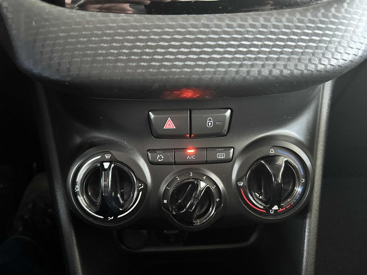 Peugeot 2008 1.2 PureTech Blue Lion Panoramadak | Carplay | Navi | NAP.