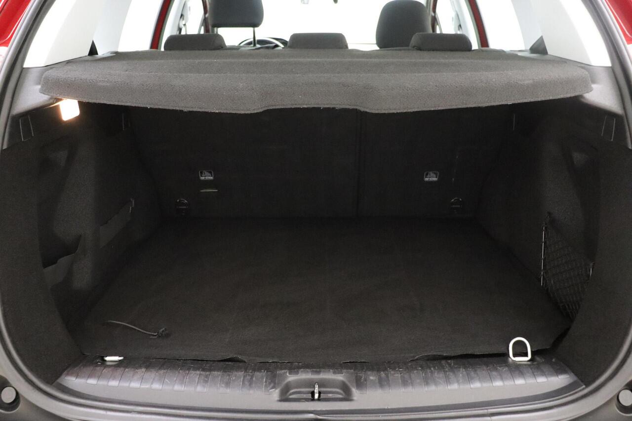 Peugeot 2008 1.2 PureTech Blue Lion 110pk | Apple Carplay /Android Auto | Panoramadak | Airco | Cruise Control | Navigatiesysteem full map |