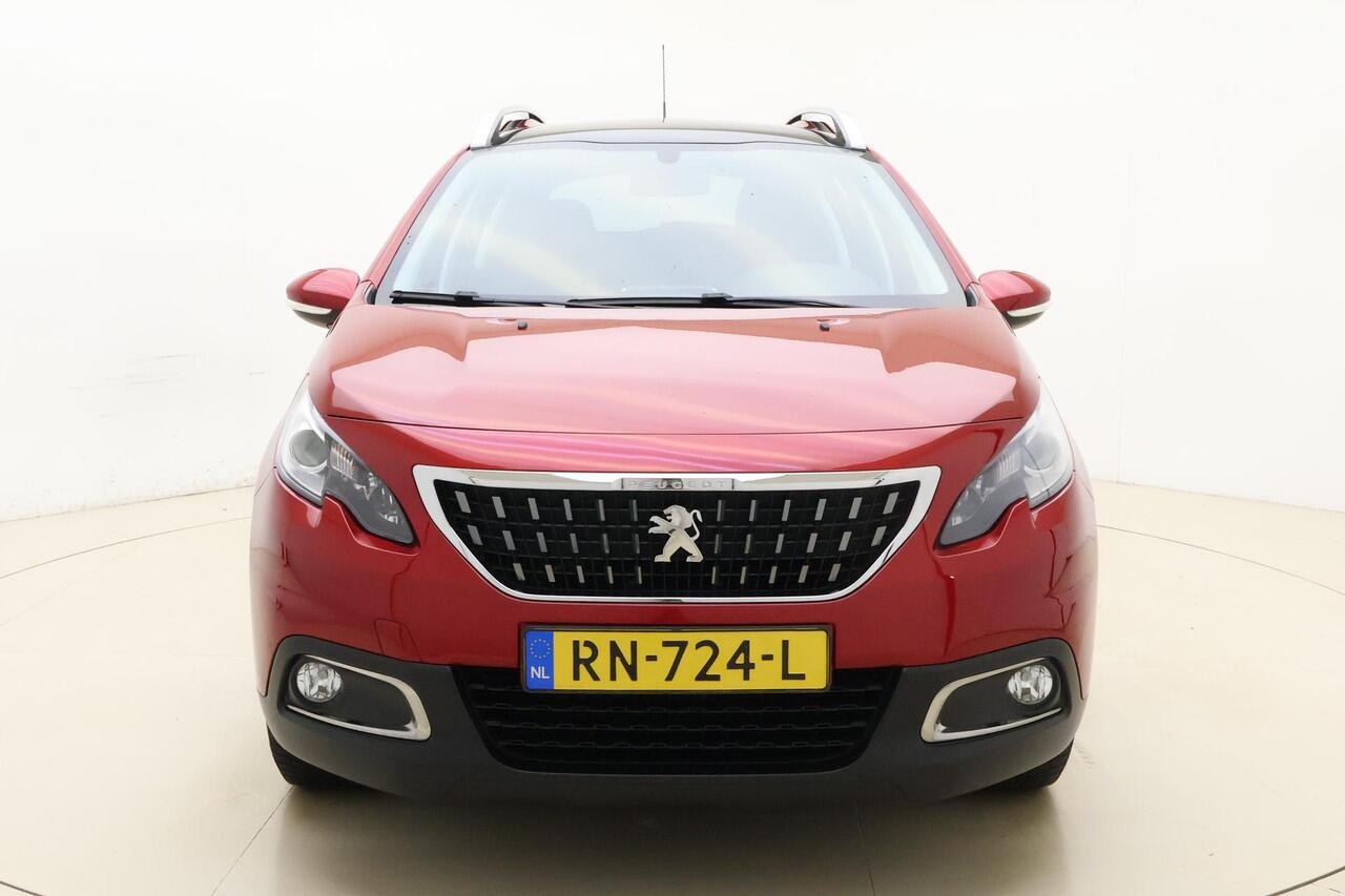 Peugeot 2008 1.2 PureTech Blue Lion 110pk | Apple Carplay /Android Auto | Panoramadak | Airco | Cruise Control | Navigatiesysteem full map |