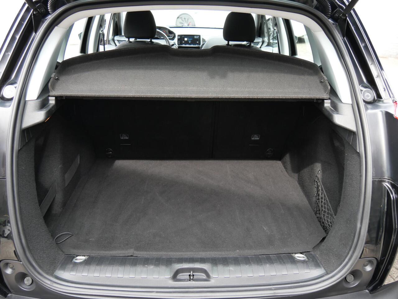 Peugeot 2008 1.2 110PK CARPLAY/ PACK CONNECT