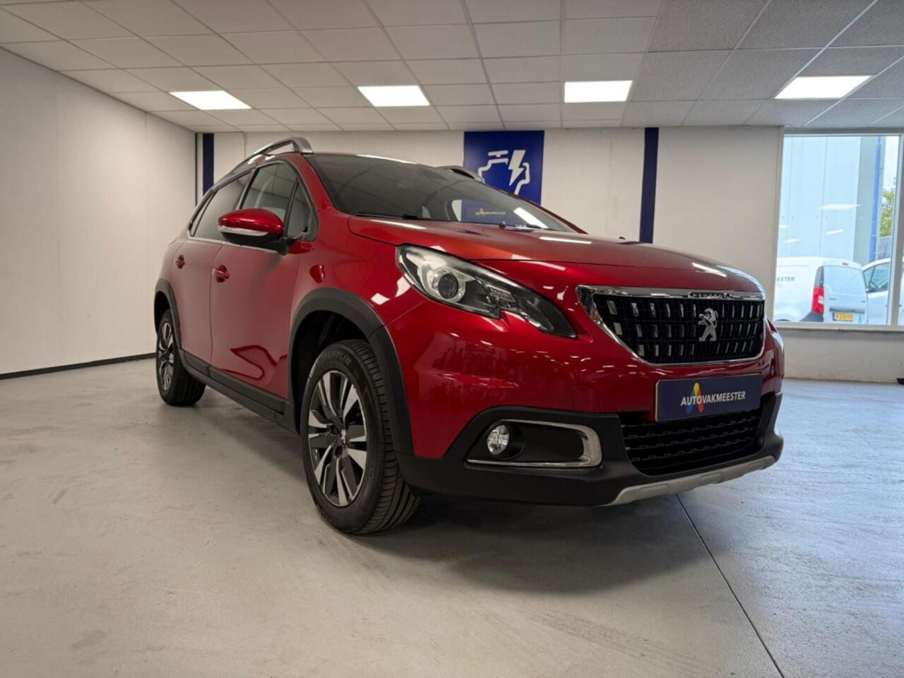 Peugeot 2008 1.2 PureTech Allure