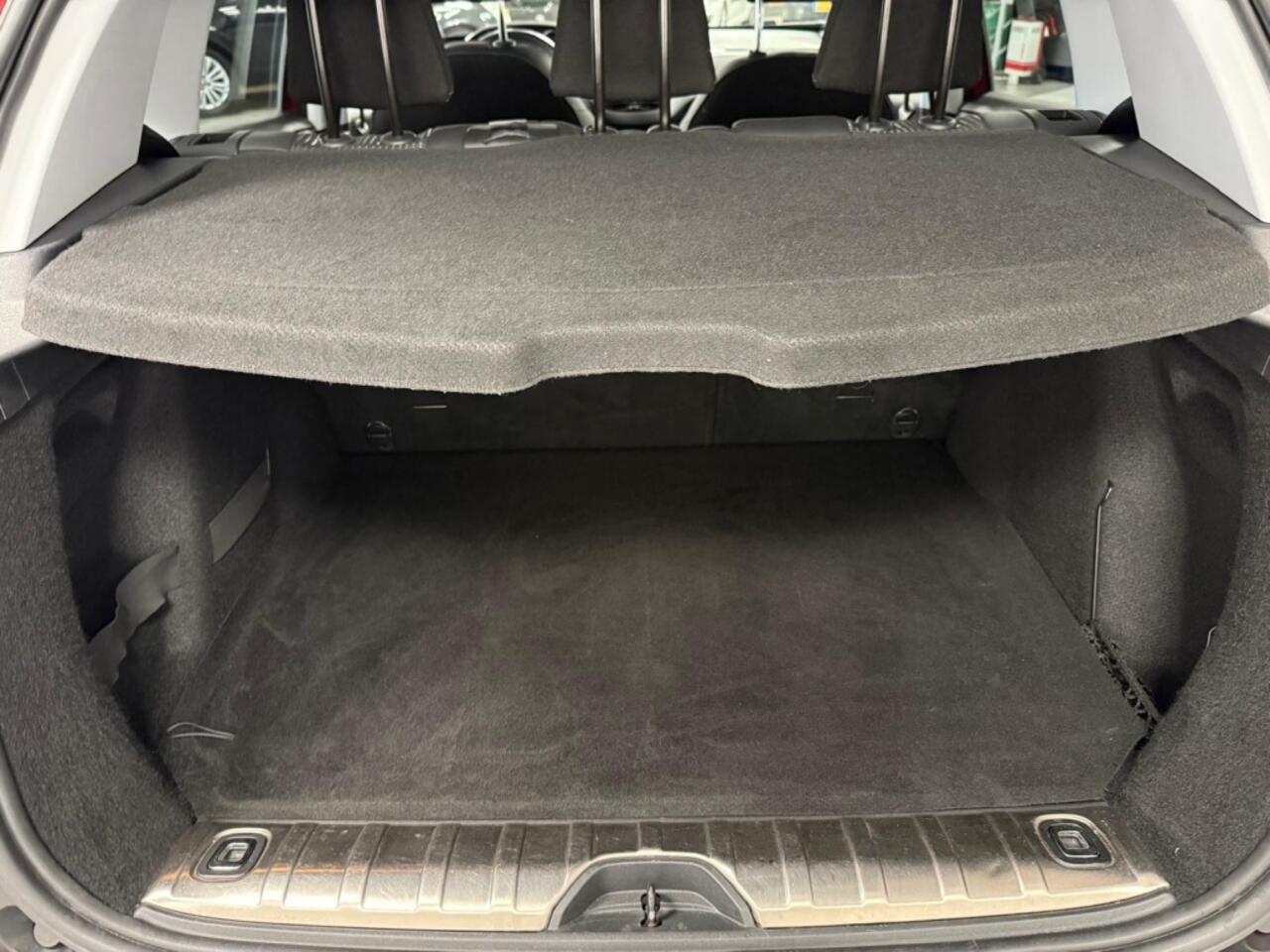 Peugeot 2008 1.2 PureTech Allure