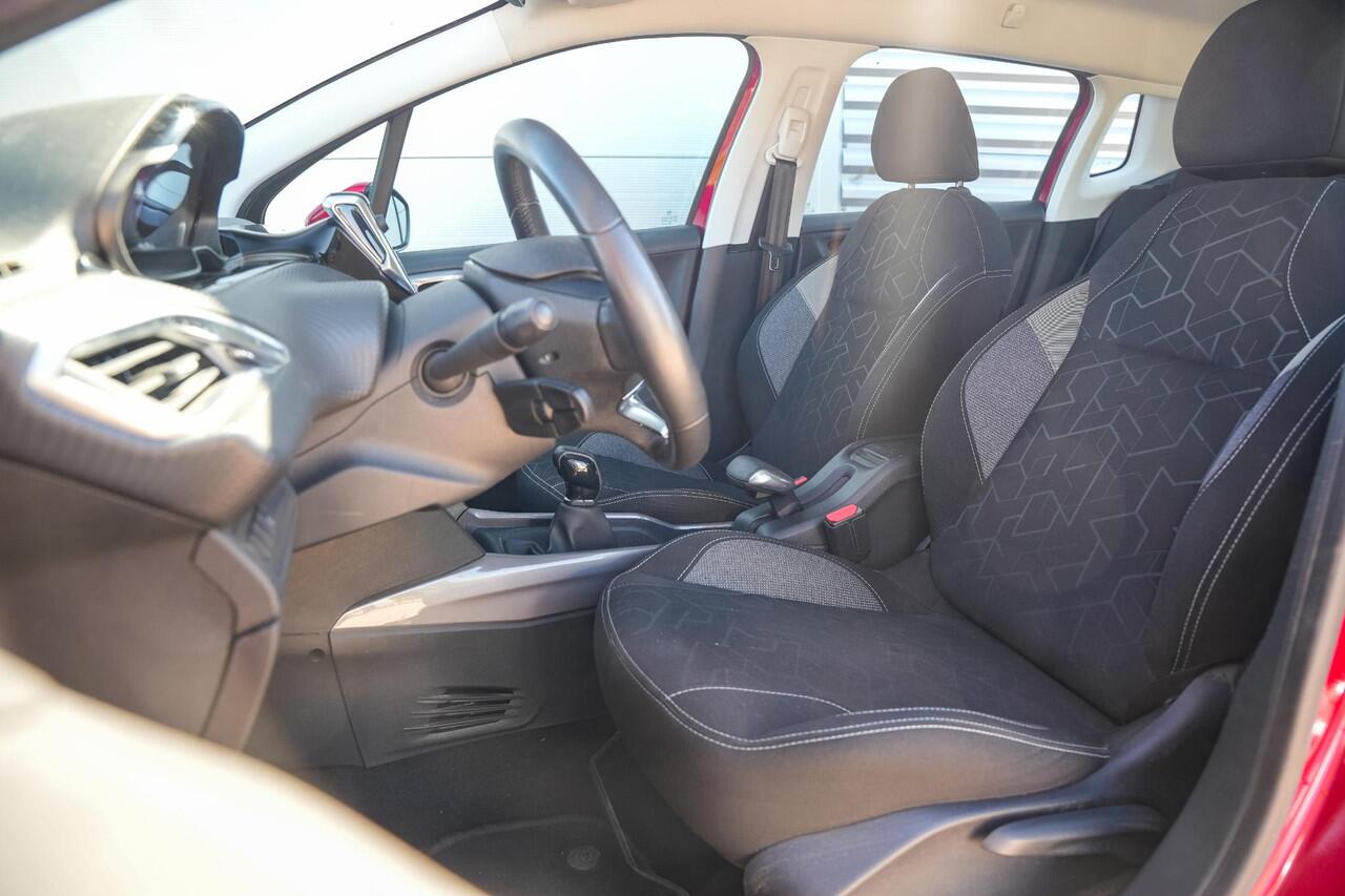 Peugeot 2008 1.2 PureTech Active Navigatie Cruise Airco