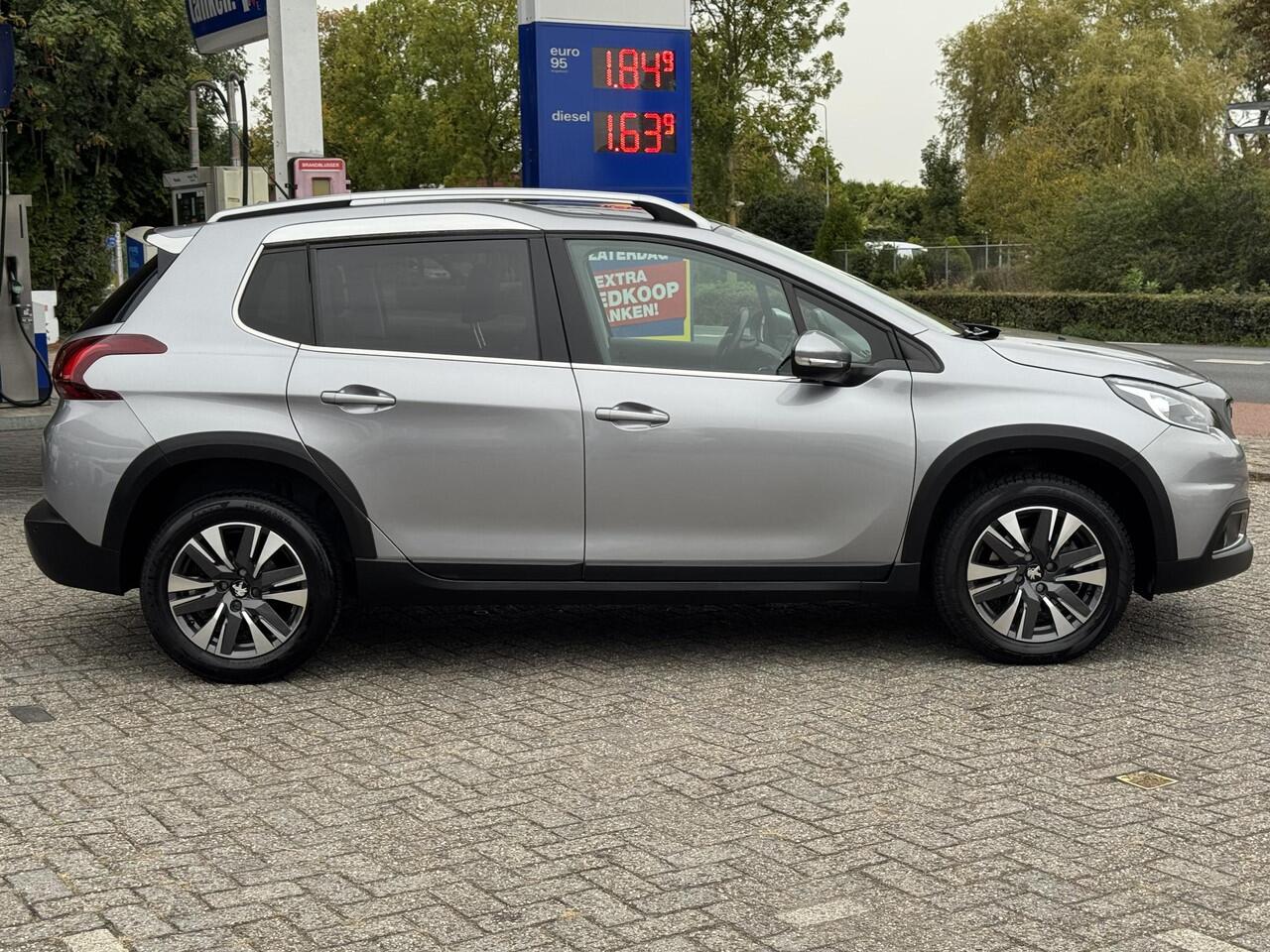 Peugeot 2008 1.2 PureTech GT-line NAVI | CAMERA | KLIMA | PANO | BOVAG !!