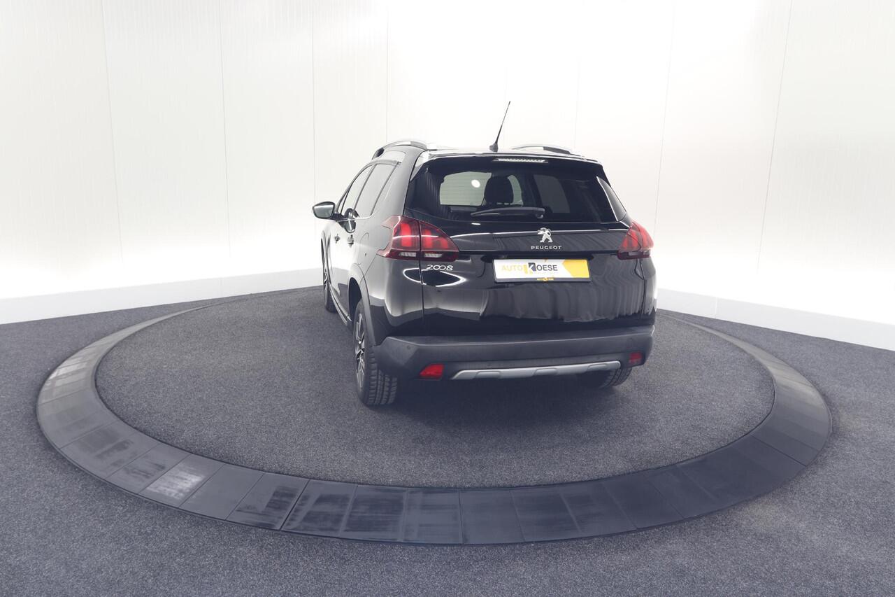 Peugeot 2008 PureTech 110 Allure | Panoramadak | Navigatie | Camera | Parkeersensoren