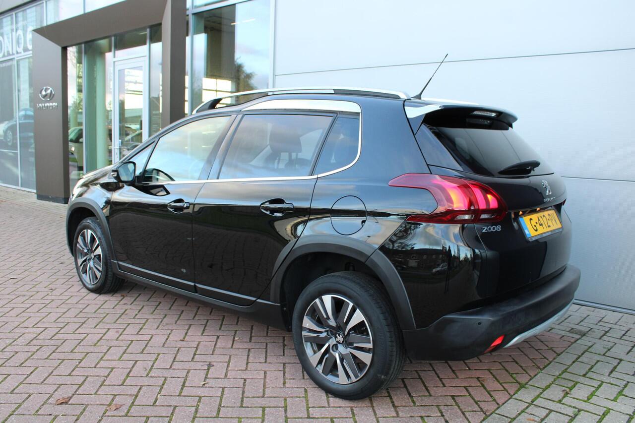 Peugeot 2008 1.2 PureTech 110pk Allure Airco Navi Carplay Panoramadak 49.193km