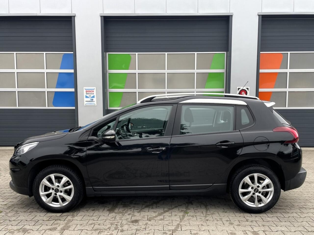 Peugeot 2008 1.2 PURETECH ALLURE / Nieuwe distributie riem / PDC / Cruise control