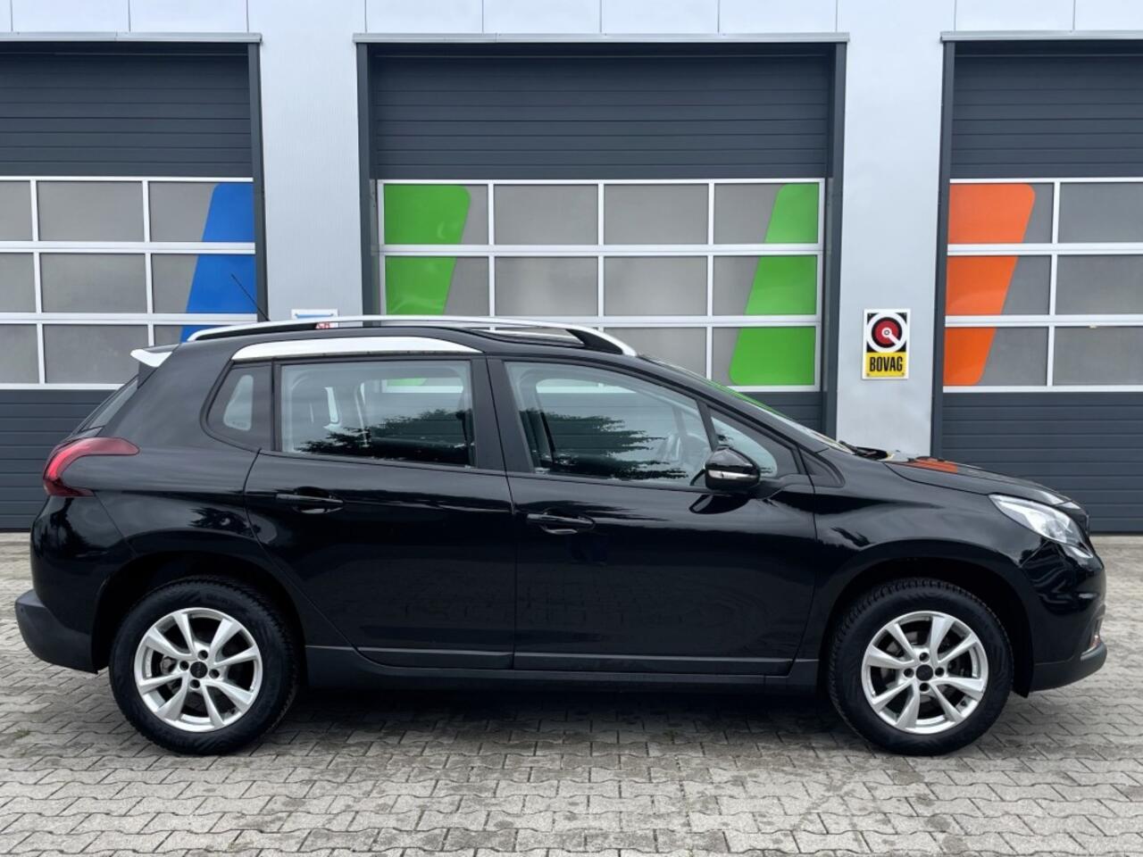 Peugeot 2008 1.2 PURETECH ALLURE / Nieuwe distributie riem / PDC / Cruise control