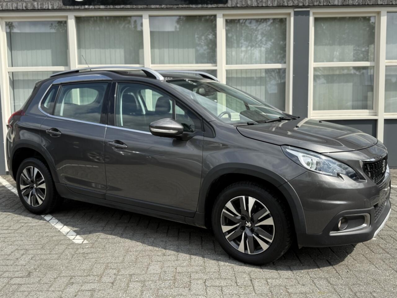 Peugeot 2008 1.2 PureTech Allure automaat