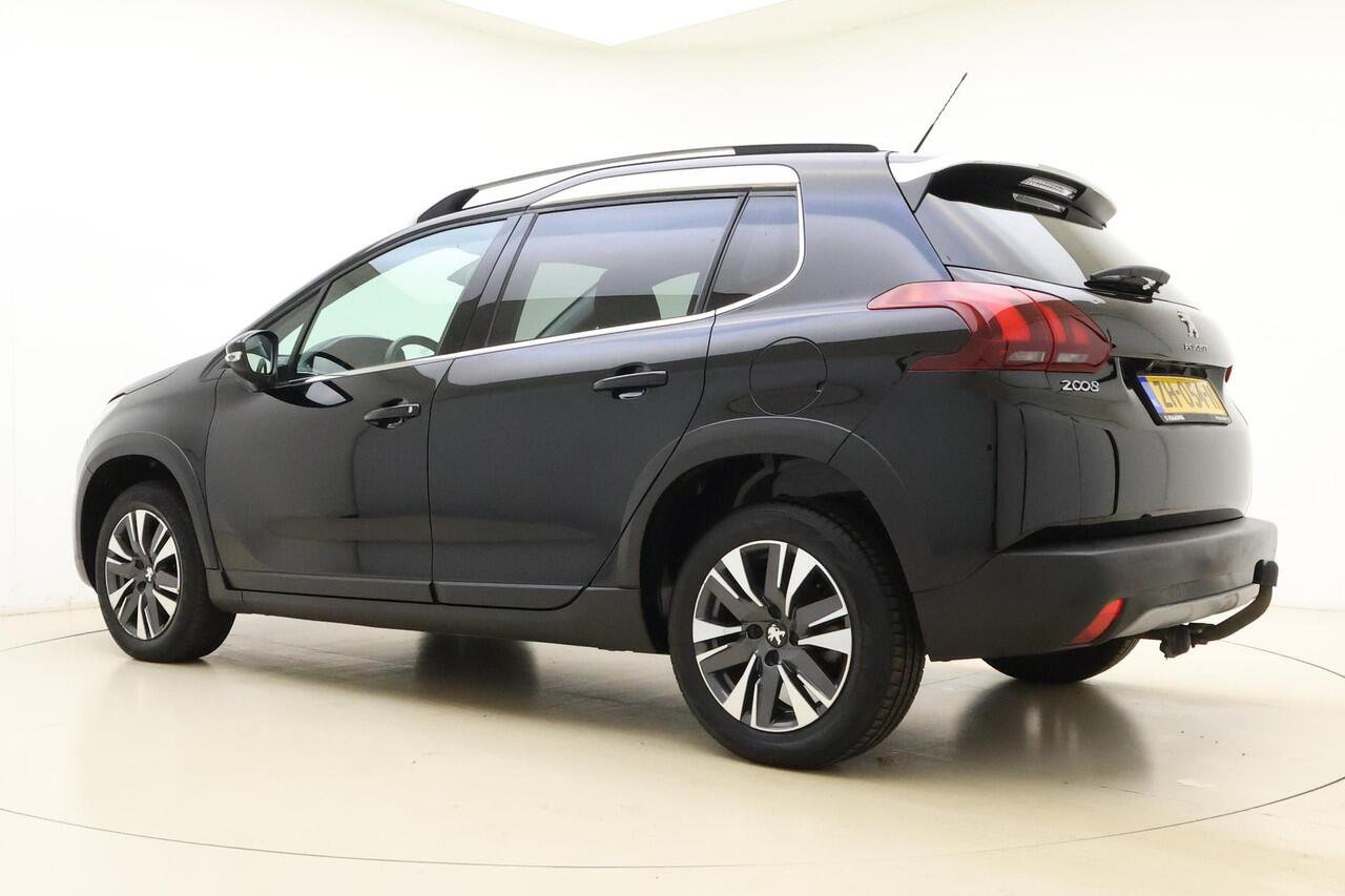 Peugeot 2008 1.2 PureTech Allure | 130 PK | Trekhaak | Achteruitrijcamera | Panoromadak | Navigatie |