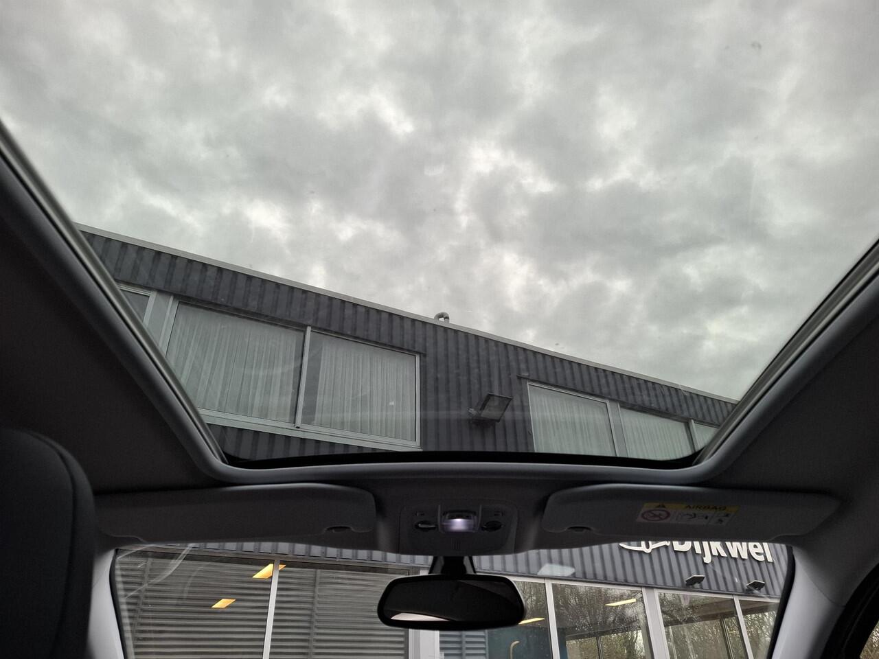 Peugeot 2008 SUV 130 Allure Pano/Cam/LMV/Trekhaak