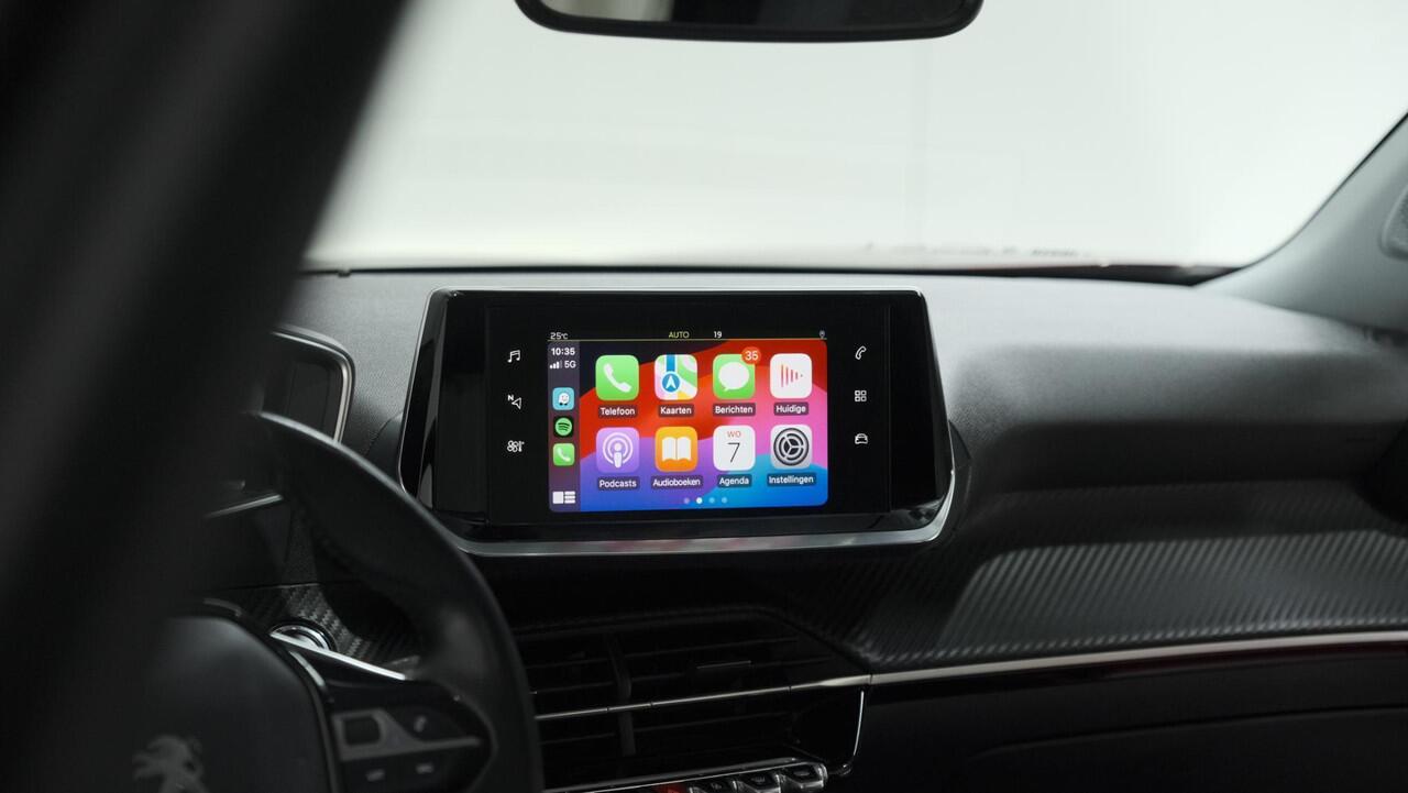 Peugeot 2008 PureTech 130 Allure Pack | Trekhaak | Camera | Apple Carplay | Parkeersensoren