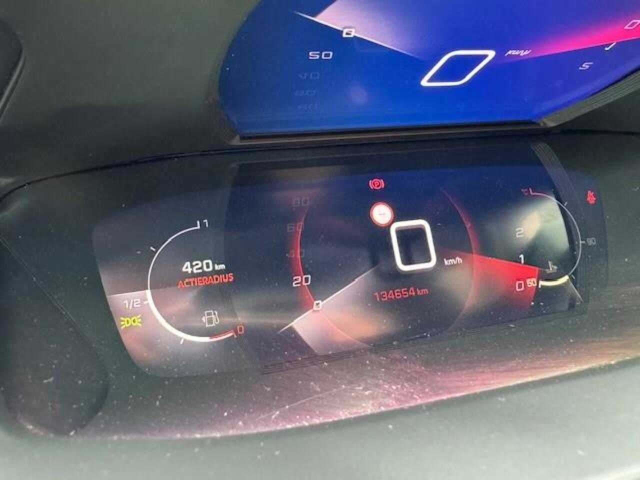 Peugeot 2008 1.5 BlueHDI ACTIVE PACK/3D VIRTDASH/CAM/LED/NAV/HLEER