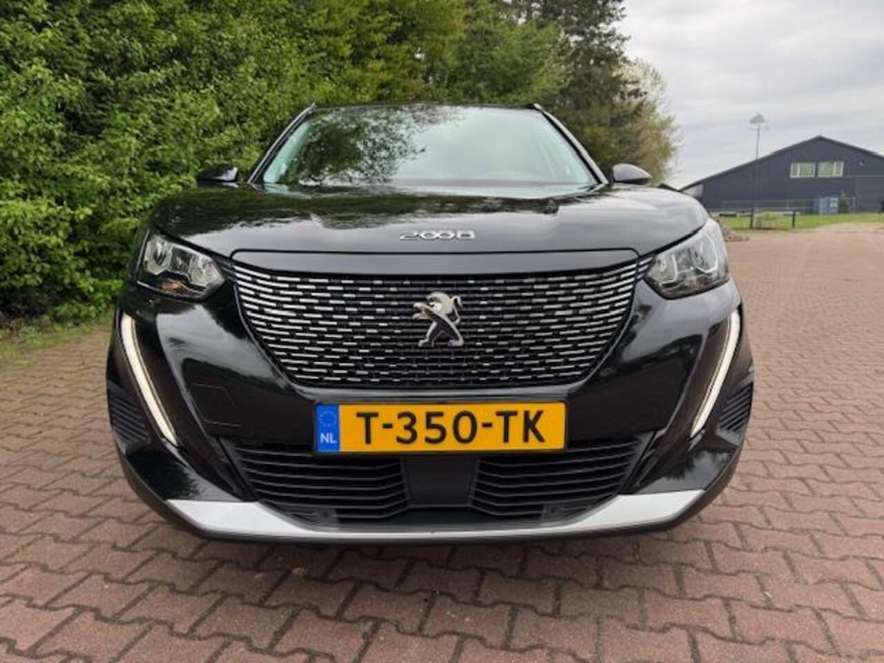 Peugeot 2008 1.5 BlueHDI ACTIVE PACK/3D VIRTDASH/CAM/LED/NAV/HLEER