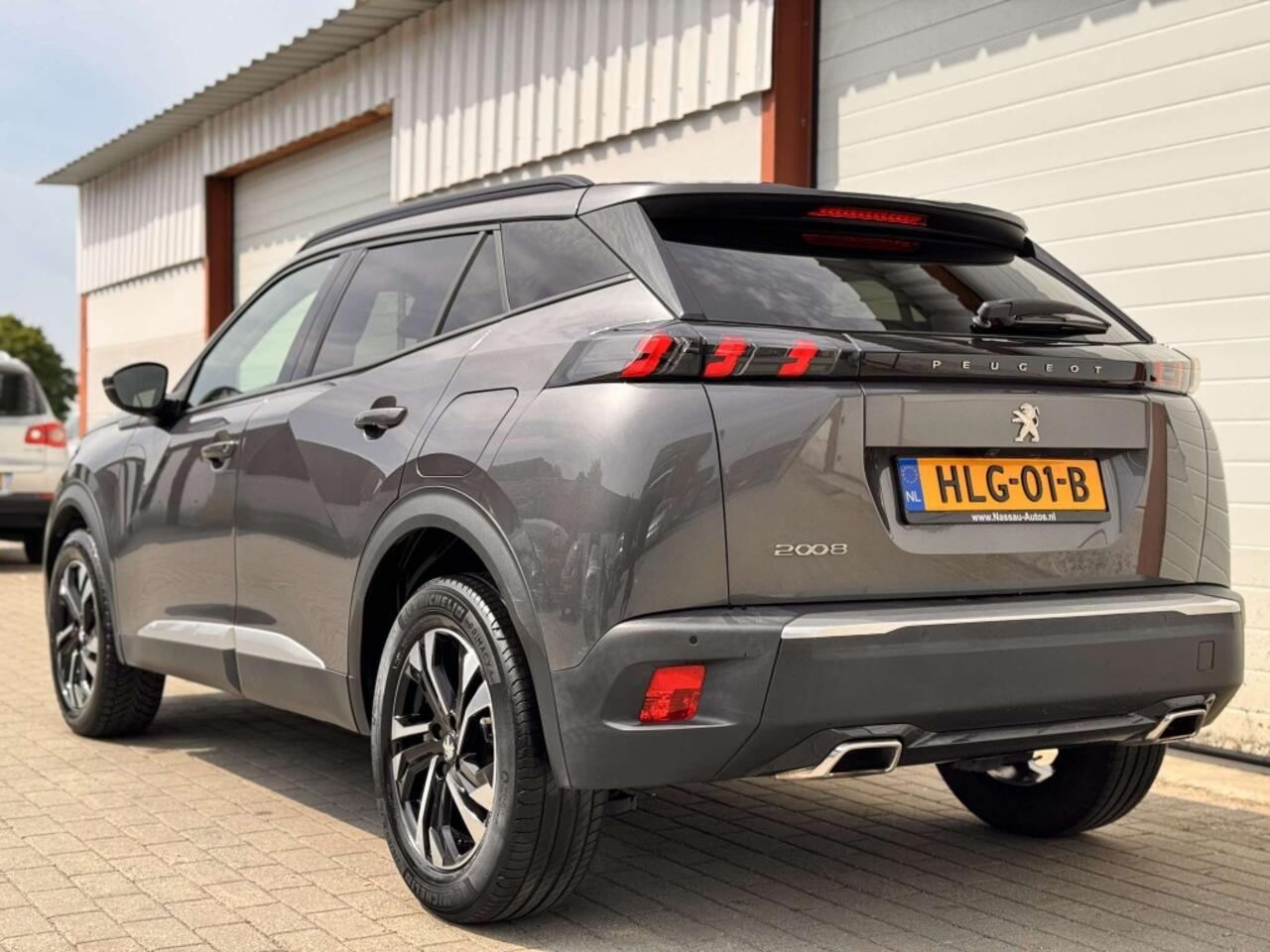 Peugeot 2008 1.2 PureTech Allure 131PK | Garantie