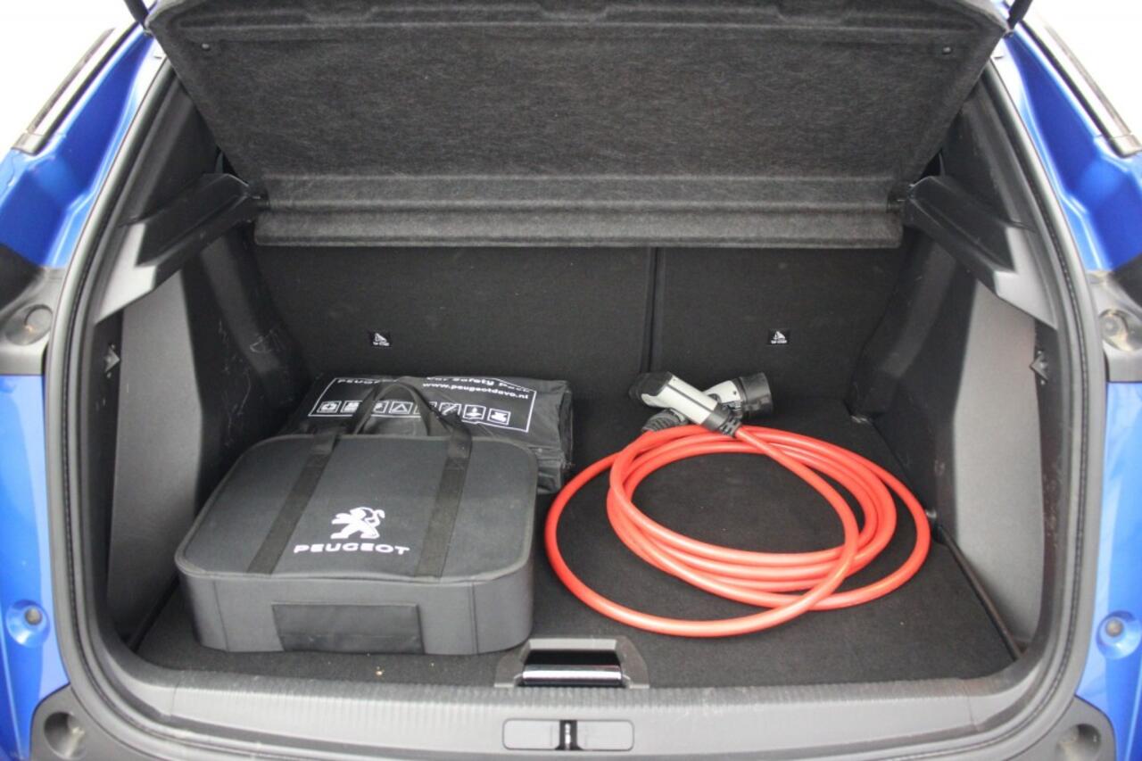 Peugeot 2008 EV Allure 50 kWh - Digital Cockpit, Carplay, Half Leer, Camera, SOH 83%