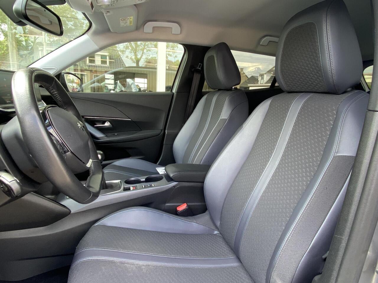 Peugeot 2008 1.2T 130pk Allure | Keyless Entry | 3D Cockpit | Achteruitrijcamera | Navigatie | Parkeersensoren | Apple Carplay/Android Auto